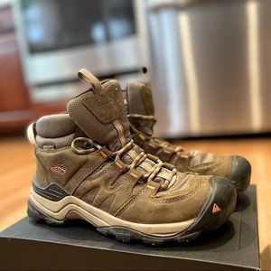 WORN ONCE - Keen Targhee II Waterproof Mid Hiking Boots